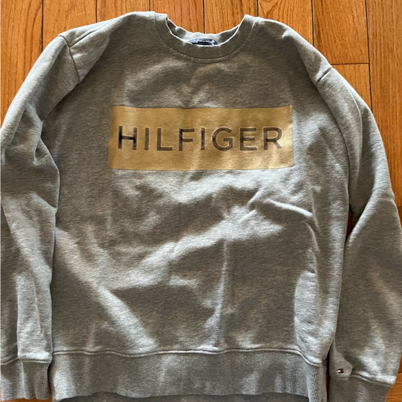 Hilfiger Grey Crewneck - Picture 2 of 3